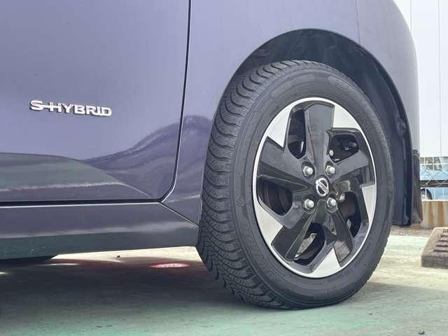 ルークス ６６０　ハイウェイスターＸ　衝突被害軽減ブレ－キ　助手席側オートスライドドア　マルチビューカメラ　車線逸脱警報装置　ＬＥＤ　スマートキー　パワーウィンドウ　ワンオーナー　バックカメラ　記録簿　パワステ　オートエアコン　キーフリ（17枚目）