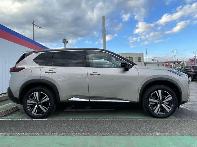 エクストレイル 1.5 G e-4ORCE 4WD 1オーナー パークアシスト LEDヘッドランプ ナビTV スマートキー レーダークルーズ LKA キーフリー ETC 4WD アルミホイール メモリーナビ 記録簿 バックカメラ サイドカメラ PS(2枚目)