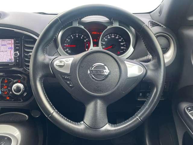 ベーシックなデザインでどんな方にも操作のしやすいハンドルになっております◎