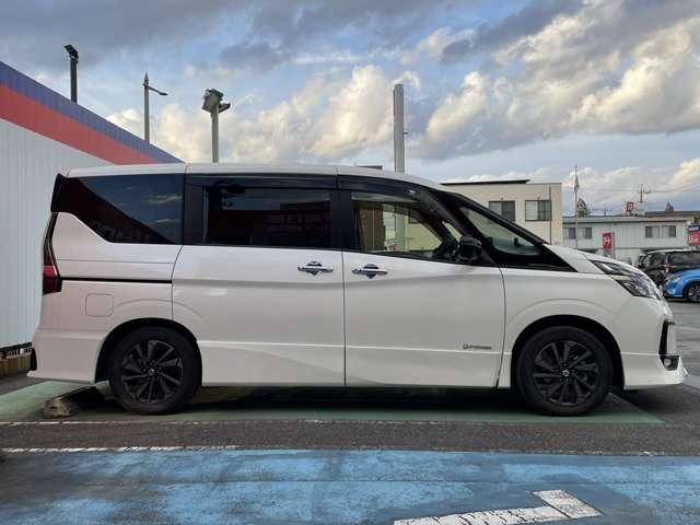 セレナ １．２　ｅ－ＰＯＷＥＲ　ハイウェイスター　Ｖ　アーバンクロム　インテリジェントエマージェンシーブレーキ　全周囲カメラ　アダプティブクルーズ　ＥＴＣ　両側自動ドア　レーンアシスト　ドラレコ　ワンオーナー　インテリキー　バックカメラ　ＡＢＳ　オートエアコン（2枚目）