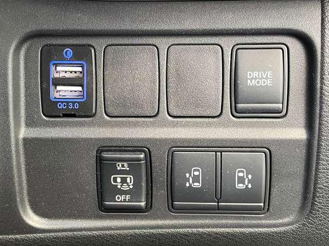 セレナ １．２　ｅ－ＰＯＷＥＲ　ハイウェイスター　Ｖ　アーバンクロム　インテリジェントエマージェンシーブレーキ　全周囲カメラ　アダプティブクルーズ　ＥＴＣ　両側自動ドア　レーンアシスト　ドラレコ　ワンオーナー　インテリキー　バックカメラ　ＡＢＳ　オートエアコン（14枚目）