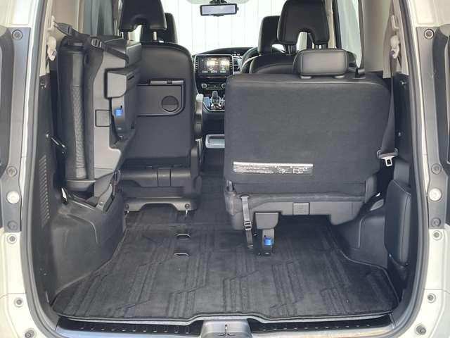 セレナ １．２　ｅ－ＰＯＷＥＲ　ハイウェイスター　Ｖ　アーバンクロム　インテリジェントエマージェンシーブレーキ　全周囲カメラ　アダプティブクルーズ　ＥＴＣ　両側自動ドア　レーンアシスト　ドラレコ　ワンオーナー　インテリキー　バックカメラ　ＡＢＳ　オートエアコン（19枚目）