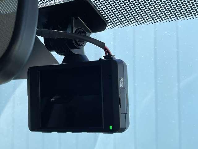 マーチ 1.2 S 1セグTV メンテナンスノート 衝突軽減ブレーキ 運転席助手席エアバック キーレス バックモニター ETC ドラレコ ナビTV パワーウインド メモリーナビゲーション オートエアコン 盗難防止装置(12枚目)