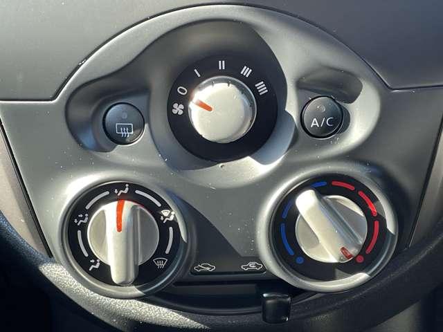 マーチ 1.2 S 1セグTV メンテナンスノート 衝突軽減ブレーキ 運転席助手席エアバック キーレス バックモニター ETC ドラレコ ナビTV パワーウインド メモリーナビゲーション オートエアコン 盗難防止装置(13枚目)