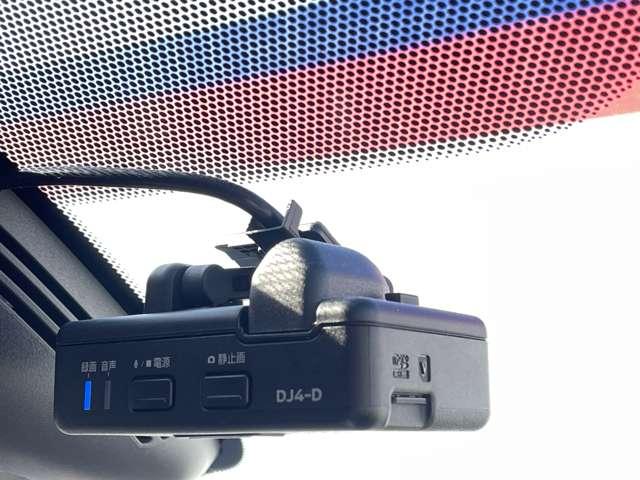 セレナ １．２　ｅ－ＰＯＷＥＲ　ハイウェイスター　Ｖ　３６０°カメラ　エマジェンシーブレーキ　１オナ　寒冷地仕様　スマキー　バックカメラ　ＬＥＤ　レーンアシスト　点検記録簿付　ＥＴＣ　ドラレコ　イモビ　サイドカーテンエアバック　フルオートエアコン　ＡＢＳ（7枚目）