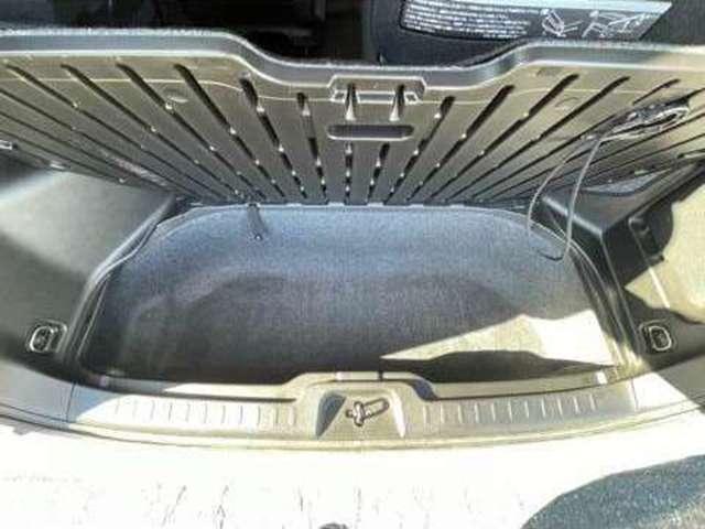 セレナ １．２　ｅ－ＰＯＷＥＲ　ハイウェイスター　Ｖ　３６０°カメラ　エマジェンシーブレーキ　１オナ　寒冷地仕様　スマキー　バックカメラ　ＬＥＤ　レーンアシスト　点検記録簿付　ＥＴＣ　ドラレコ　イモビ　サイドカーテンエアバック　フルオートエアコン　ＡＢＳ（18枚目）