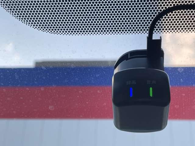 セレナ １．２　ｅ－ＰＯＷＥＲ　ハイウェイスター　Ｖ　純正ナビ　ドラレコ　ＥＴＣ付　３６０°カメラ　エマジェンシーブレーキ　１オナ　スマキー　バックカメラ　レーンアシスト　点検記録簿付　ＥＴＣ　ドラレコ　イモビ　サイドカーテンエアバック　フルオートエアコン　アルミホイール　エアバック（12枚目）