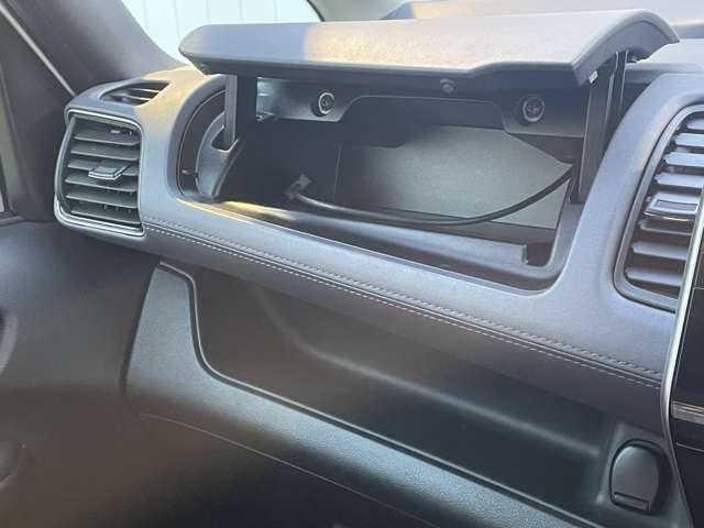 セレナ １．２　ｅ－ＰＯＷＥＲ　ハイウェイスター　Ｖ　純正ナビ　ドラレコ　ＥＴＣ付　３６０°カメラ　エマジェンシーブレーキ　１オナ　スマキー　バックカメラ　レーンアシスト　点検記録簿付　ＥＴＣ　ドラレコ　イモビ　サイドカーテンエアバック　フルオートエアコン　アルミホイール　エアバック（15枚目）