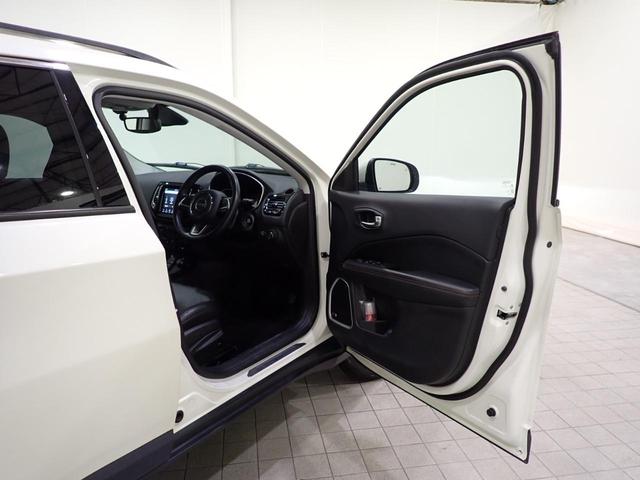 ジープ・コンパス リミテッド　認定中古車保証　整備付　純正ナビ　ＡｐｐｌｅＣａｒＰｌａｙ　ＡｎｄｒｏｉｄｏＡｕｔｏ　アダプティブクルーズコントロール　シートヒーター　ステアリングヒーター　４ＷＤ　ＥＴＣ　Ｂカメラ　スマートキー（15枚目）