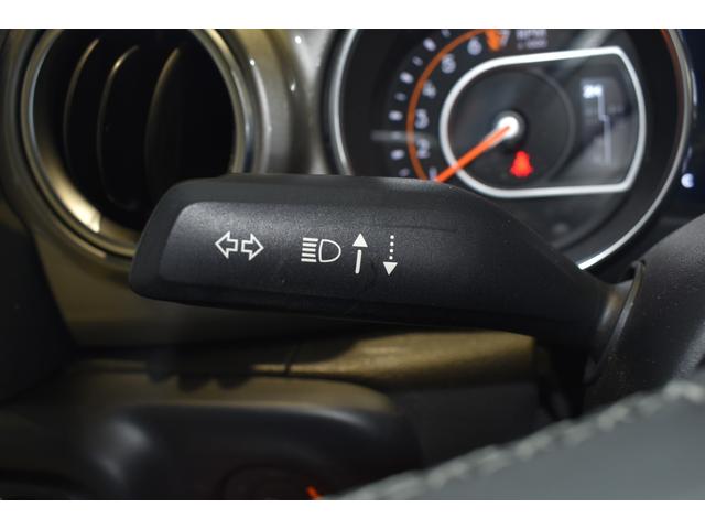 ジープ・ラングラーアンリミテッド サハラ　認定中古車保証付　整備付　　禁煙車　１８インチアルミホイール　　フルセグ　ＥＴＣ　バックカメラ　フロントカメラ　サイドカメラ　サイドステップ　アルパインサウンドシステム　ＡＣＣ　ドライブレコーダー（18枚目）