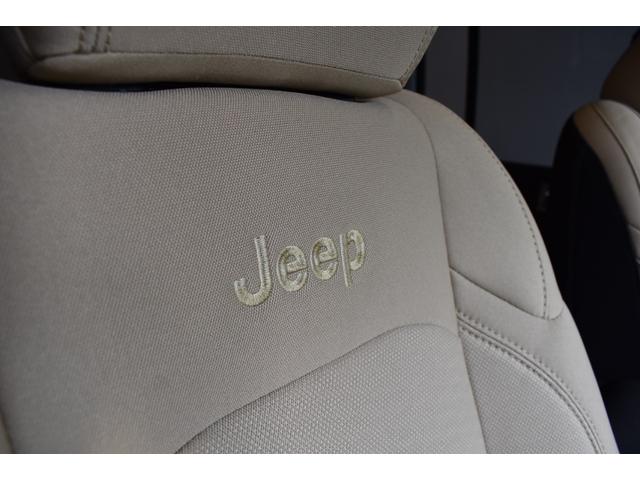 ジープ・ラングラーアンリミテッド サハラ　認定中古車保証付　整備付　　禁煙車　１８インチアルミホイール　　フルセグ　ＥＴＣ　バックカメラ　フロントカメラ　サイドカメラ　サイドステップ　アルパインサウンドシステム　ＡＣＣ　ドライブレコーダー（30枚目）