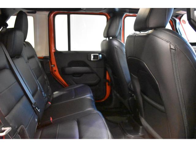 ジープ・ラングラーアンリミテッド サハラ パワートップ(10枚目)