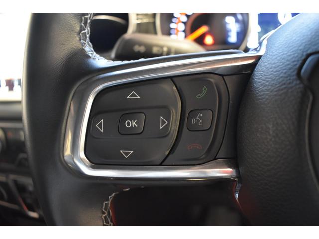 ジープ・ラングラーアンリミテッド サハラ パワートップ(19枚目)