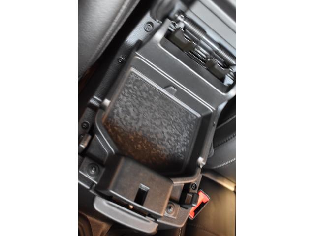 ジープ・ラングラーアンリミテッド サハラ パワートップ(33枚目)