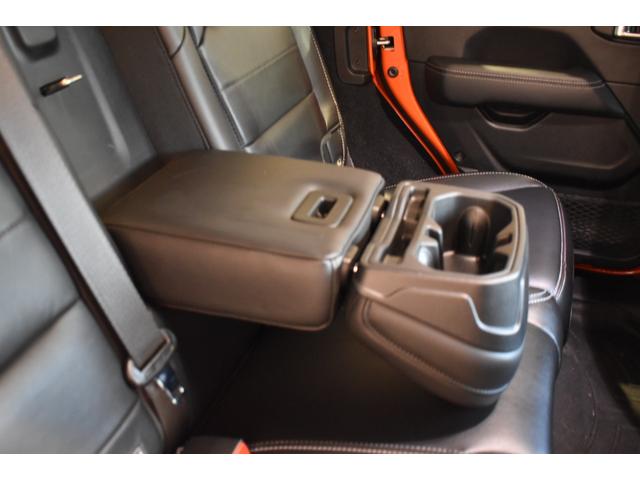 ジープ・ラングラーアンリミテッド サハラ パワートップ(42枚目)