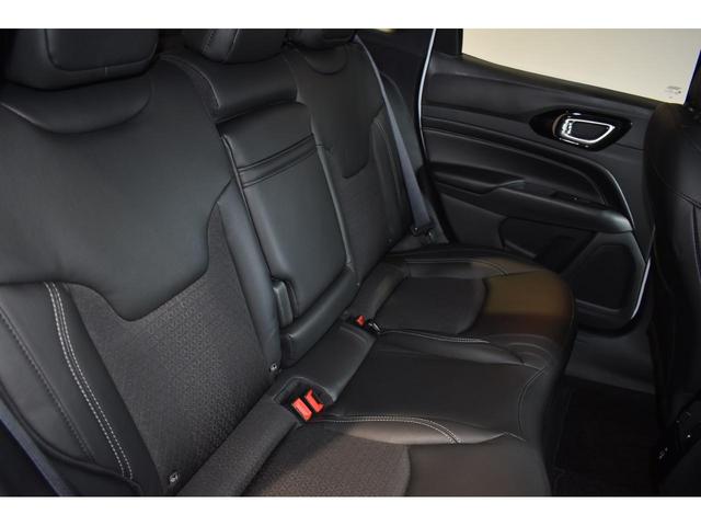 『ジープ東名横浜』にて販売中。ご要望や疑問にお応えします。知りたいこと、聞きたいこと、お気軽にご相談ください。通話無料の専用ダイヤル００７８−６０４１−２３７０（営業時間：１０時〜１８時／水曜定休）