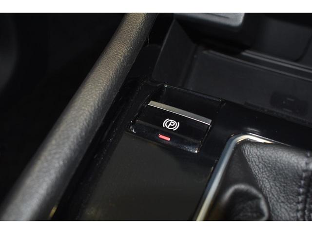 『ジープ東名横浜』へのアクセス。東名高速道路『横浜町田ＩＣ』から車で３分。『南町田グランベリーパーク駅』から徒歩１１分。試乗や購入相談など、様々なサービスを通して「ジープのある生活」を体感いただけます