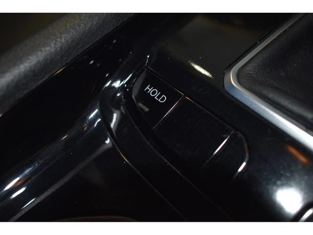 『ジープ東名横浜』にて販売中。ご要望や疑問にお応えします。知りたいこと、聞きたいこと、お気軽にご相談ください。通話無料の専用ダイヤル００７８−６０４１−２３７０（営業時間：１０時〜１８時／水曜定休）