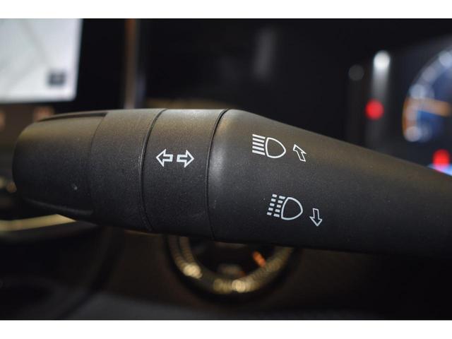 『ジープ東名横浜』へのアクセス。東名高速道路『横浜町田ＩＣ』から車で３分。『南町田グランベリーパーク駅』から徒歩１１分。試乗や購入相談など、様々なサービスを通して「ジープのある生活」を体感いただけます