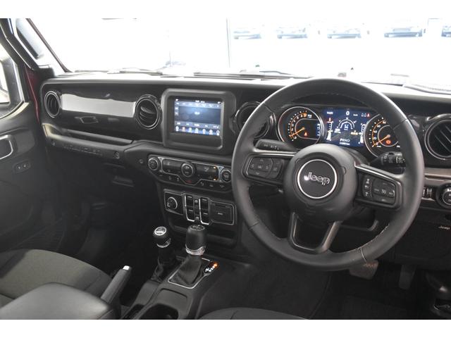 ジープ・ラングラーアンリミテッド スポーツアルティテュード 限定100台 認定中古車保証1年付帯 ブラインドスポットアラート アダプティブクルーズコントロール フロントカメラ サイドカメラ ETC ApplecarplayAndoridAuto サイドステップ(25枚目)
