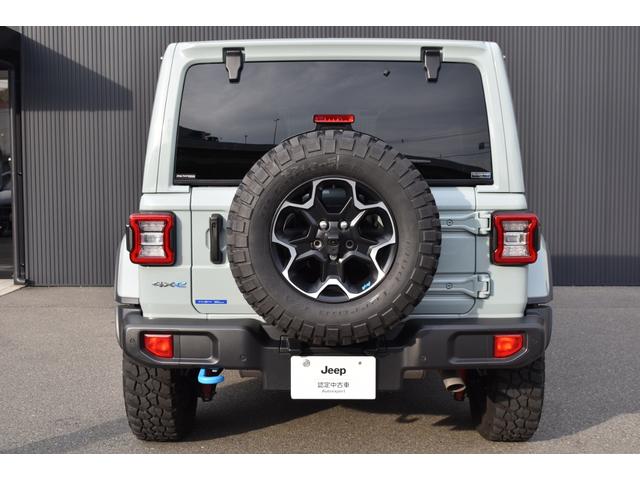 ジープ・ラングラーアンリミテッド４ｘｅ ルビコン４ｘｅ　レザーシート　シートヒーター　ＡｐｐｌｅＣａｒＰｌａｙ　Ｂｌｕｅｔｏｏｔｈ　純正ナビゲーション　フルセグ　ＬＥＤヘッドライト　前面衝突警報　ＡＣＣ　バックカメラ　ワンオーナー　認定中古車保証付（11枚目）