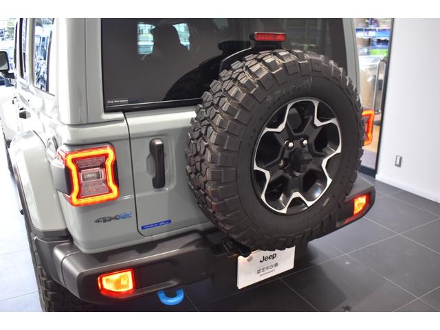 ジープ・ラングラーアンリミテッド４ｘｅ ルビコン４ｘｅ　レザーシート　シートヒーター　ＡｐｐｌｅＣａｒＰｌａｙ　Ｂｌｕｅｔｏｏｔｈ　純正ナビゲーション　フルセグ　ＬＥＤヘッドライト　前面衝突警報　ＡＣＣ　バックカメラ　ワンオーナー　認定中古車保証付（25枚目）