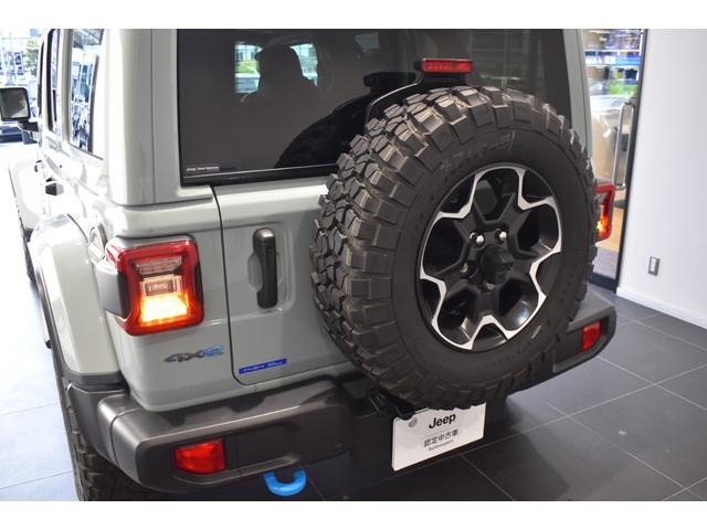 ジープ・ラングラーアンリミテッド４ｘｅ ルビコン４ｘｅ　レザーシート　シートヒーター　ＡｐｐｌｅＣａｒＰｌａｙ　Ｂｌｕｅｔｏｏｔｈ　純正ナビゲーション　フルセグ　ＬＥＤヘッドライト　前面衝突警報　ＡＣＣ　バックカメラ　ワンオーナー　認定中古車保証付（28枚目）