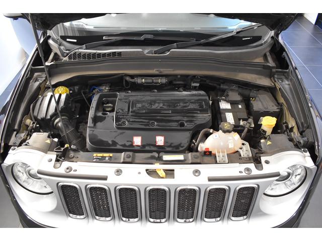 ジープ・レネゲード リミテッド　認定中古車保証　整備付　レザーシート　純正１７インチアルミホイール　シートヒーター　ＤＳＲＣ　ＡＣＣ　純正ナビゲーション　ＡｐｐｌｅＣａｒＰｌａｙ　ＡｎｄｒｏｉｄＡｕｔｏ　キセノンライト　パワーシート（54枚目）