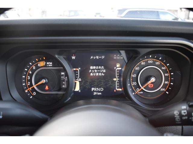 ジープ・ラングラーアンリミテッド ルビコン　ＡｐｐｌｅＣａｒＰｌａｙ　Ｂｌｕｅｔｏｏｔｈ　レザーシート　シートヒーター　ステアリングヒーター　フルセグ　ＬＥＤヘッドライト　　アダプティブクルーズコントロール　バックカメラ　認定中古車保証付（10枚目）