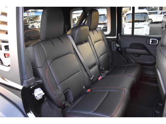 ジープ・ラングラーアンリミテッド ルビコン　ＡｐｐｌｅＣａｒＰｌａｙ　Ｂｌｕｅｔｏｏｔｈ　レザーシート　シートヒーター　ステアリングヒーター　フルセグ　ＬＥＤヘッドライト　　アダプティブクルーズコントロール　バックカメラ　認定中古車保証付（12枚目）