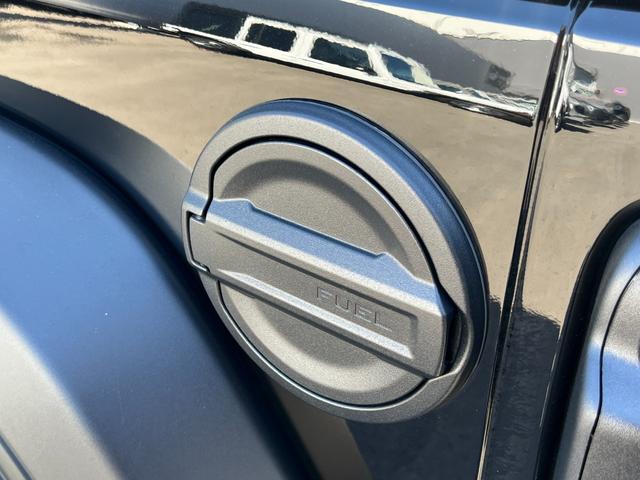 ジープ・ラングラーアンリミテッド ルビコン　ＡｐｐｌｅＣａｒＰｌａｙ　Ｂｌｕｅｔｏｏｔｈ　レザーシート　シートヒーター　ステアリングヒーター　フルセグ　ＬＥＤヘッドライト　　アダプティブクルーズコントロール　バックカメラ　認定中古車保証付（34枚目）