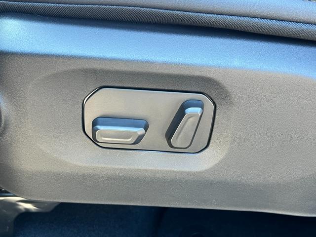 ジープ・ラングラーアンリミテッド ルビコン　ＡｐｐｌｅＣａｒＰｌａｙ　Ｂｌｕｅｔｏｏｔｈ　レザーシート　シートヒーター　ステアリングヒーター　フルセグ　ＬＥＤヘッドライト　　アダプティブクルーズコントロール　バックカメラ　認定中古車保証付（36枚目）