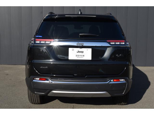 ジープ・コマンダー リミテッド　リミテッド　ディーゼルターボ　４ＷＤ　認定中古車保証　ＬＥＤヘッドライト　全周囲カメラ　レザーシート　シートヒーター　ステアリングヒーター　電動リアゲート　純正ナビ　スマートキー　障害物センサー（11枚目）