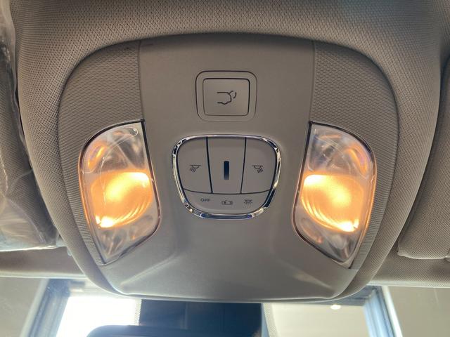 ジープ・コマンダー リミテッド　リミテッド　ディーゼルターボ　４ＷＤ　認定中古車保証　ＬＥＤヘッドライト　全周囲カメラ　レザーシート　シートヒーター　ステアリングヒーター　電動リアゲート　純正ナビ　スマートキー　障害物センサー（30枚目）