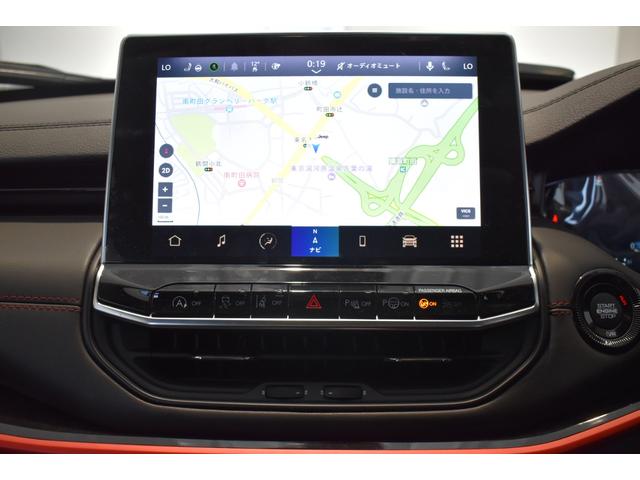 ジープ・コマンダー トレイルエディション　全国１５０台限定　ワンオーナー　禁煙車　衝突軽減ブレーキ　電動リアゲート　レザーシート　ステアリングヒーター　純正ナビ　ＬＥＤヘッドライト　ＥＴＣ２．０　フロントシートヒーター（25枚目）