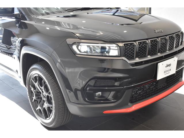 ジープ・コマンダー トレイルエディション　全国１５０台限定　ワンオーナー　禁煙車　衝突軽減ブレーキ　電動リアゲート　レザーシート　ステアリングヒーター　純正ナビ　ＬＥＤヘッドライト　ＥＴＣ２．０　フロントシートヒーター（37枚目）