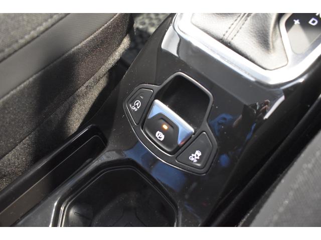 ジープ・レネゲード ナイトイーグル　ナイトイーグル　限定１２０台　ユーザー様下取り車　ワンオーナー　Ａｐｐｌｅ　ｃａｒ　ｐｌａｙ　ＡｎｄｏｒｉｄＡｕｔｏ　Ｂｌｕｅｔｏｏｔｈ　ファブリックシート　クルーズコントロール　ハロゲンライト（27枚目）