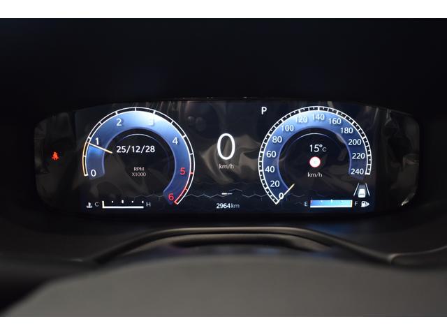 ジープ・コマンダー リミテッド　純正ナビ　レザーシート　障害物センサー　衝突軽減ブレーキ　シートヒーター　全周囲カメラ　ＬＥＤヘッドライト　バックカメラ　スマートキー　アダプティブクルーズコントロール　電動パワーシート　ＥＴＣ２．０（7枚目）