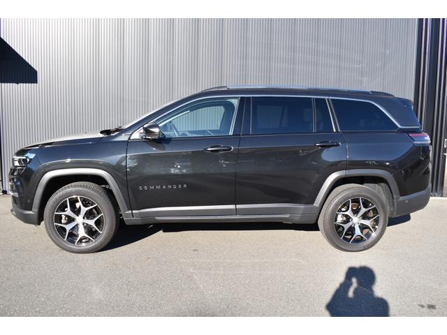 ジープ・コマンダー リミテッド　純正ナビ　レザーシート　障害物センサー　衝突軽減ブレーキ　シートヒーター　全周囲カメラ　ＬＥＤヘッドライト　バックカメラ　スマートキー　アダプティブクルーズコントロール　電動パワーシート　ＥＴＣ２．０（12枚目）