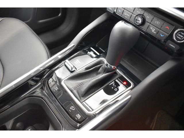 ジープ・コマンダー リミテッド　純正ナビ　レザーシート　障害物センサー　衝突軽減ブレーキ　シートヒーター　全周囲カメラ　ＬＥＤヘッドライト　バックカメラ　スマートキー　アダプティブクルーズコントロール　電動パワーシート　ＥＴＣ２．０（19枚目）