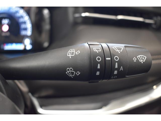 ジープ・コマンダー リミテッド　純正ナビ　レザーシート　障害物センサー　衝突軽減ブレーキ　シートヒーター　全周囲カメラ　ＬＥＤヘッドライト　バックカメラ　スマートキー　アダプティブクルーズコントロール　電動パワーシート　ＥＴＣ２．０（27枚目）