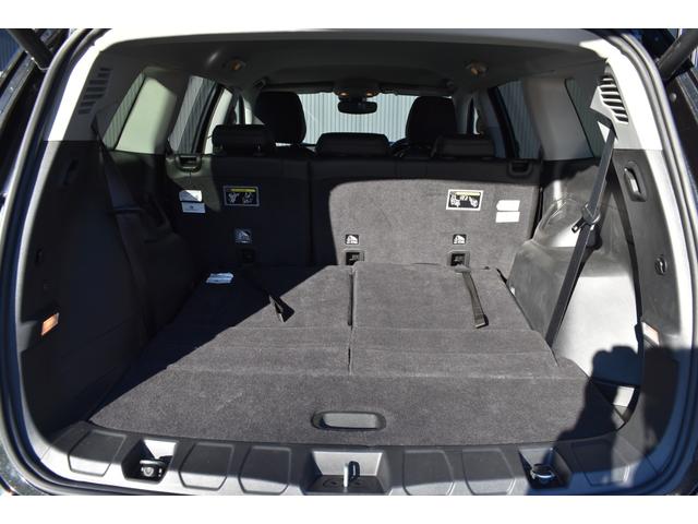 ジープ・コマンダー リミテッド　純正ナビ　レザーシート　障害物センサー　衝突軽減ブレーキ　シートヒーター　全周囲カメラ　ＬＥＤヘッドライト　バックカメラ　スマートキー　アダプティブクルーズコントロール　電動パワーシート　ＥＴＣ２．０（33枚目）