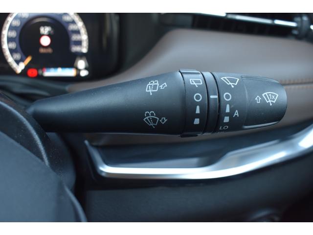 ジープ・コマンダー リミテッド　純正ナビ　レザーシート　障害物センサー　衝突軽減ブレーキ　シートヒーター　全周囲カメラ　ＬＥＤヘッドライト　バックカメラ　スマートキー　アダプティブクルーズコントロール　電動パワーシート　ＥＴＣ２．０（20枚目）