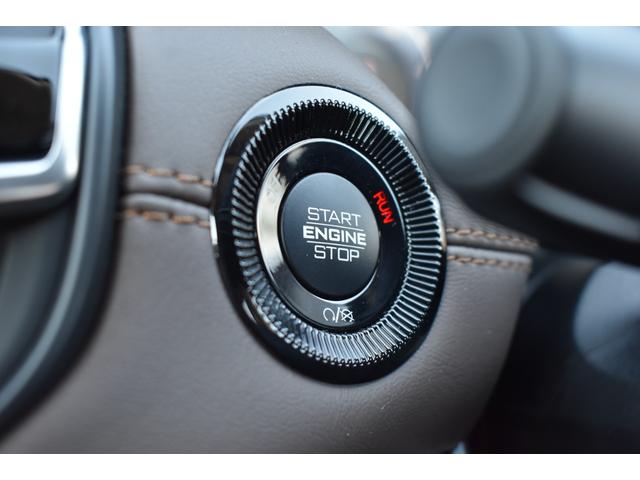 ジープ・コマンダー リミテッド　純正ナビ　レザーシート　障害物センサー　衝突軽減ブレーキ　シートヒーター　全周囲カメラ　ＬＥＤヘッドライト　バックカメラ　スマートキー　アダプティブクルーズコントロール　電動パワーシート　ＥＴＣ２．０（22枚目）