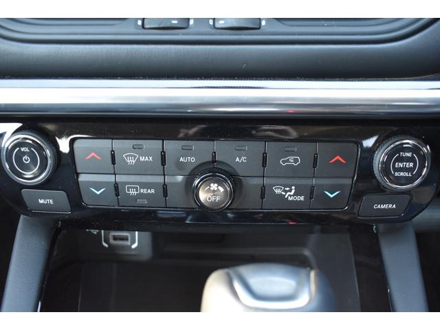 ジープ・コマンダー リミテッド　純正ナビ　レザーシート　障害物センサー　衝突軽減ブレーキ　シートヒーター　全周囲カメラ　ＬＥＤヘッドライト　バックカメラ　スマートキー　アダプティブクルーズコントロール　電動パワーシート　ＥＴＣ２．０（31枚目）