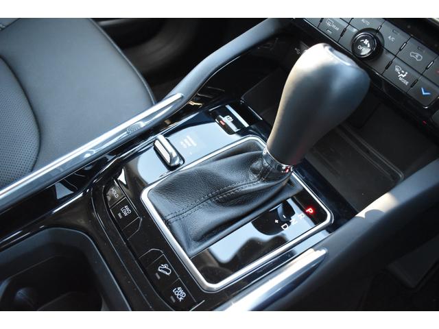 ジープ・コマンダー リミテッド　純正ナビ　レザーシート　障害物センサー　衝突軽減ブレーキ　シートヒーター　全周囲カメラ　ＬＥＤヘッドライト　バックカメラ　スマートキー　アダプティブクルーズコントロール　電動パワーシート　ＥＴＣ２．０（32枚目）