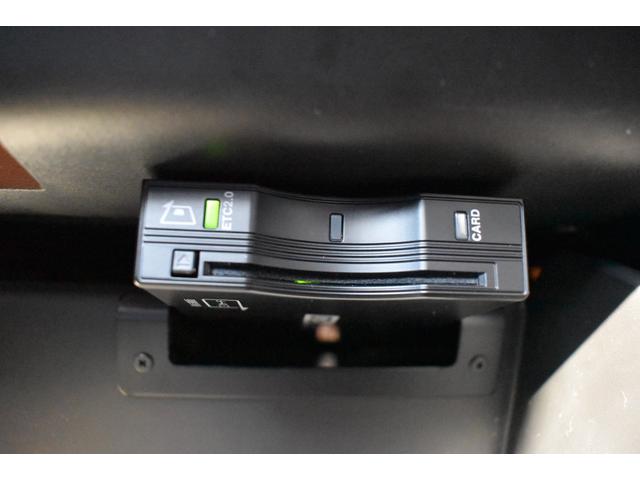 ジープ・コマンダー リミテッド　純正ナビ　レザーシート　障害物センサー　衝突軽減ブレーキ　シートヒーター　全周囲カメラ　ＬＥＤヘッドライト　バックカメラ　スマートキー　アダプティブクルーズコントロール　電動パワーシート　ＥＴＣ２．０（34枚目）