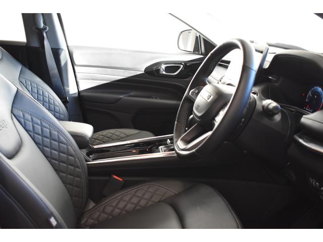 ジープ・コマンダー リミテッド 純正ナビ レザーシート 障害物センサー 衝突軽減ブレーキ シートヒーター 全周囲カメラ LEDヘッドライト バックカメラ スマートキー アダプティブクルーズコントロール 電動パワーシート ETC2.0(4枚目)