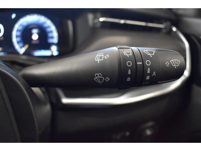 ジープ・コマンダー リミテッド 純正ナビ レザーシート 障害物センサー 衝突軽減ブレーキ シートヒーター 全周囲カメラ LEDヘッドライト バックカメラ スマートキー アダプティブクルーズコントロール 電動パワーシート ETC2.0(17枚目)