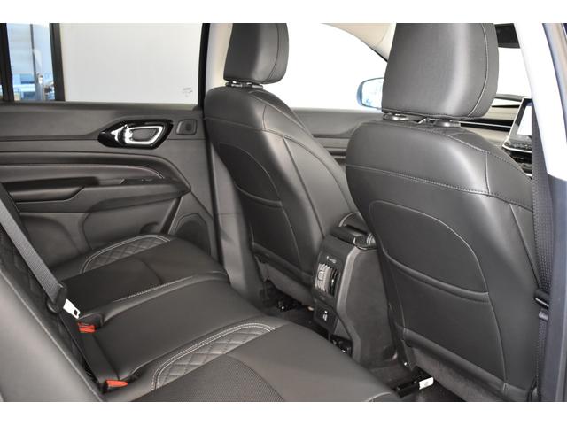 ジープ・コマンダー リミテッド 純正ナビ レザーシート 障害物センサー 衝突軽減ブレーキ シートヒーター 全周囲カメラ LEDヘッドライト バックカメラ スマートキー アダプティブクルーズコントロール 電動パワーシート ETC2.0(6枚目)